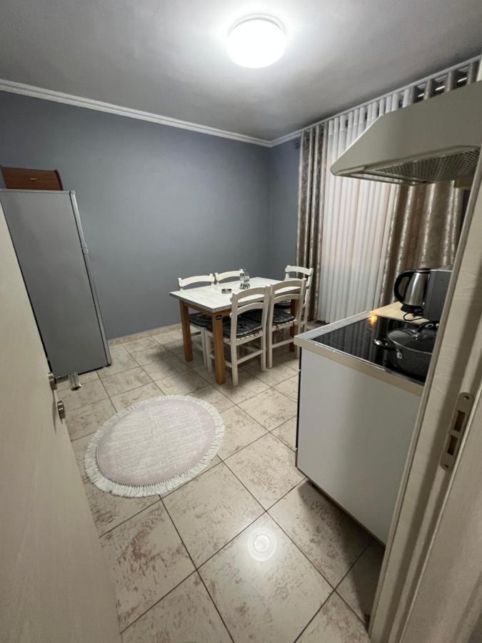 Downtown Retreat "Spiranca" Apartment Тирана Екстериор снимка